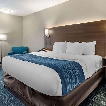 Comfort Inn & Suites Troutville - Roanoke North - Daleville Екстериор снимка