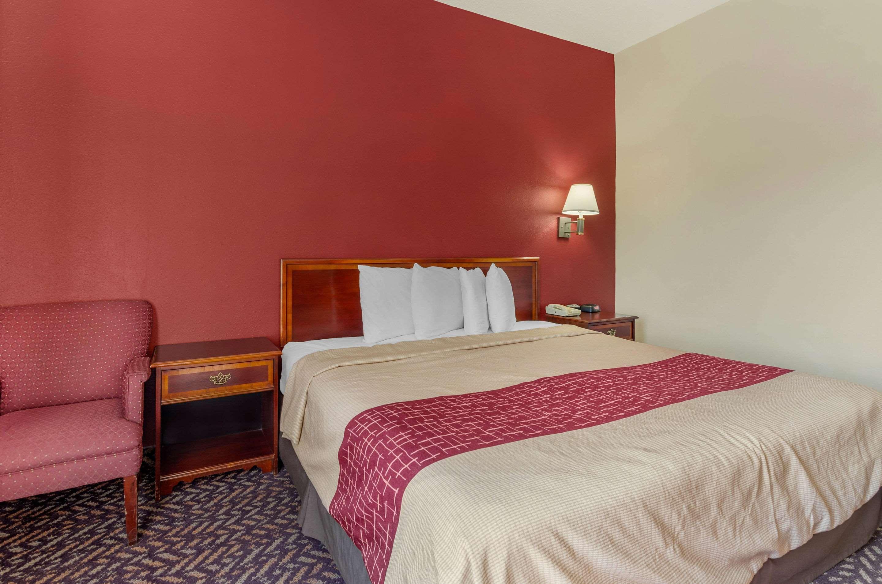 Comfort Inn & Suites Troutville - Roanoke North - Daleville Екстериор снимка