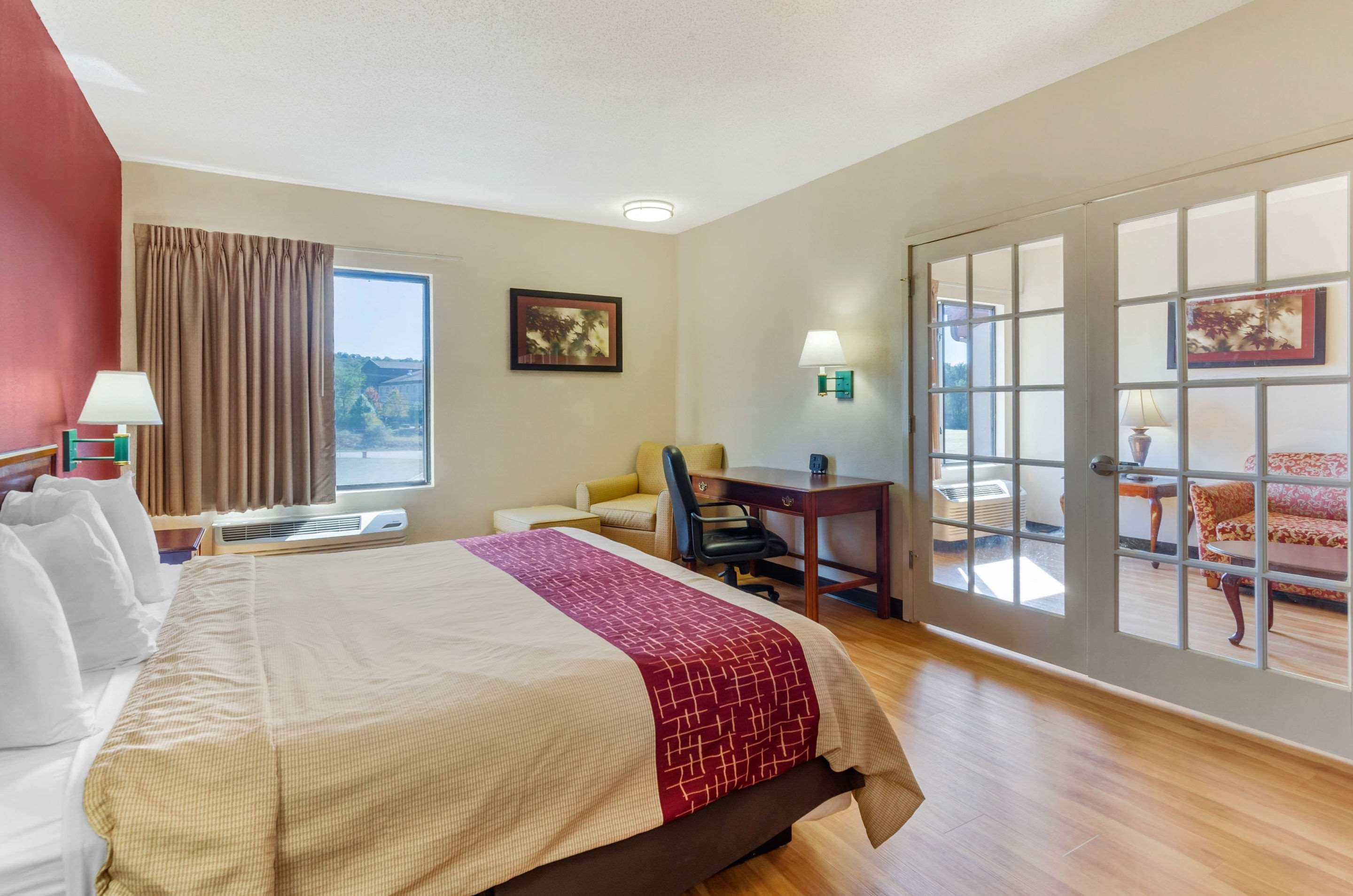 Comfort Inn & Suites Troutville - Roanoke North - Daleville Екстериор снимка