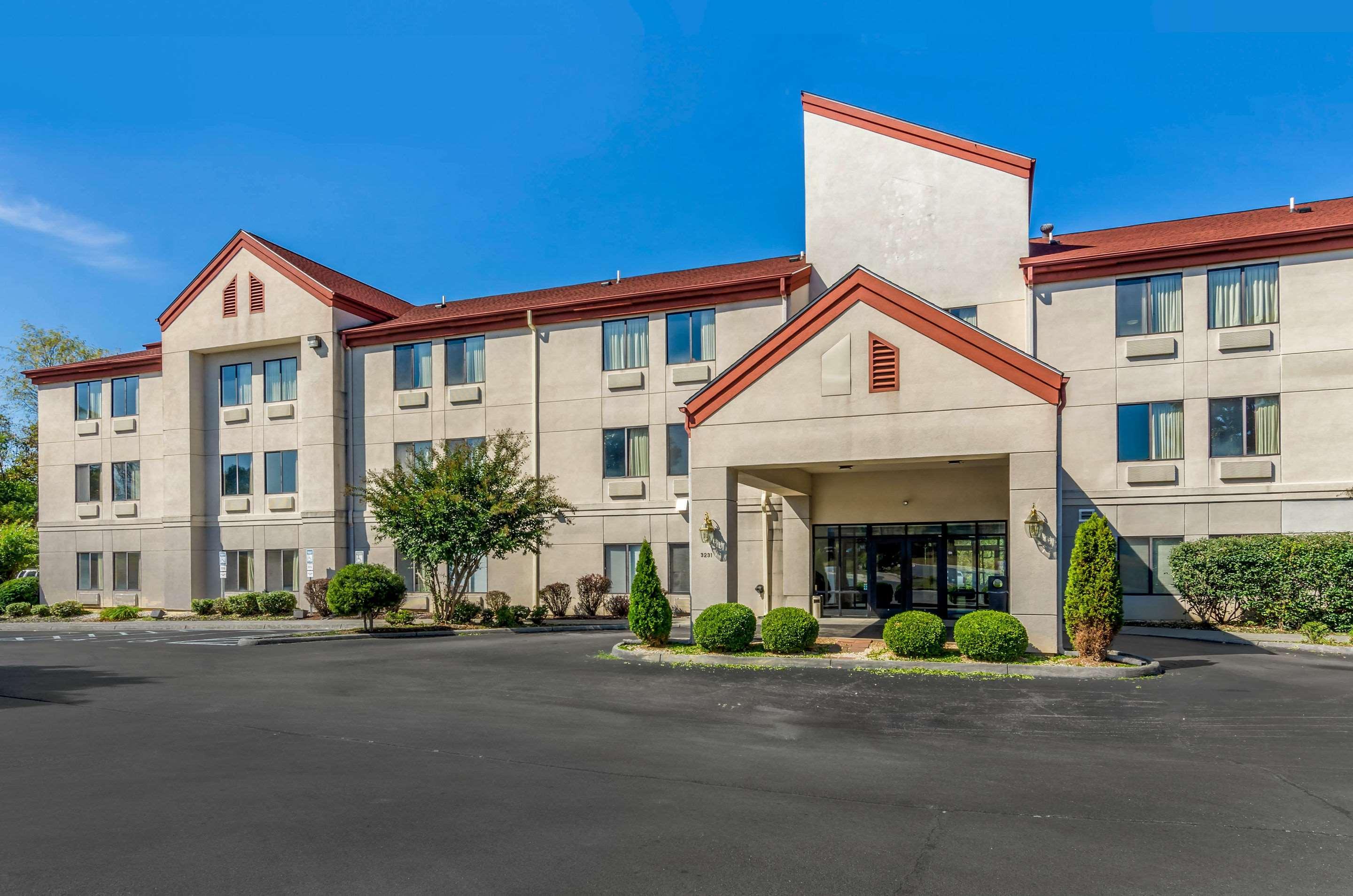 Comfort Inn & Suites Troutville - Roanoke North - Daleville Екстериор снимка